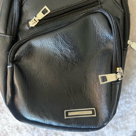 Leather Sling Satchel Bag - Picture 2 of 7